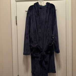 NWOT Eddie Bauer plush robe